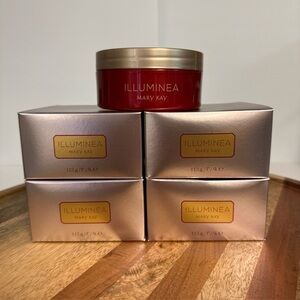 (2) LOTS OF 4 (8 TOTAL) MARY KAY ILLUMINEA BODY SOUFFLE/LOTION 157499 NIB